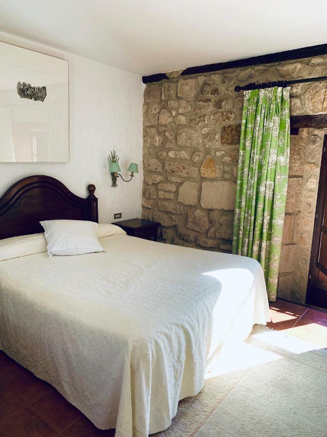 Hotel Tres Coronas De Silos Санто-Доминго-де-Силос Экстерьер фото